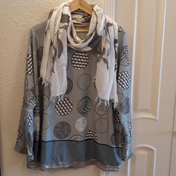 Unique Design Grey Blue Long Sleeve Top - Picture 1 of 7